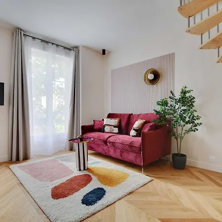 Apartment Charming Air-conditioned Apt Near The Eiffel Tower